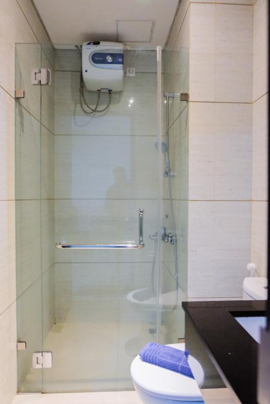 Highest Value Studio Apartment at Brooklyn Alam Sutera By Travelio - image 12