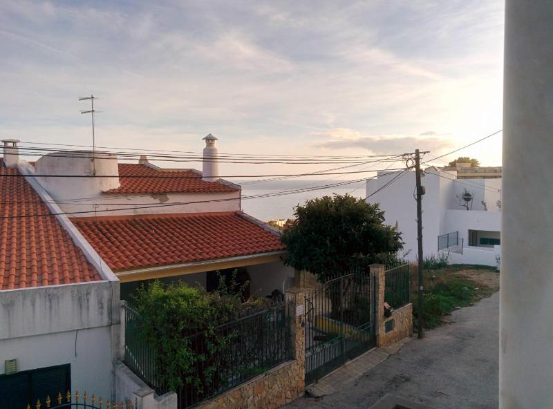 Lá em Cima - image 4