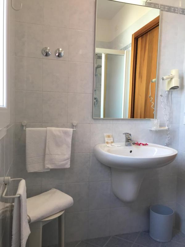 Double Room - Attic image 3