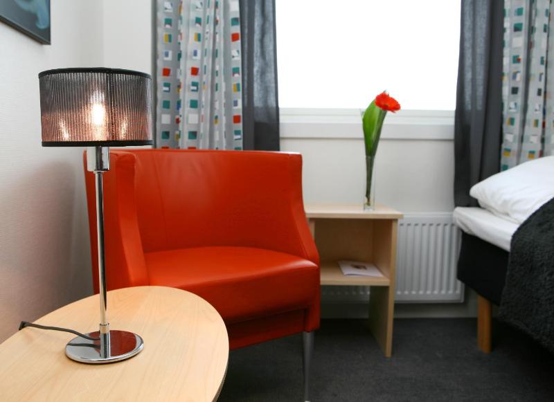 Single Room image 4