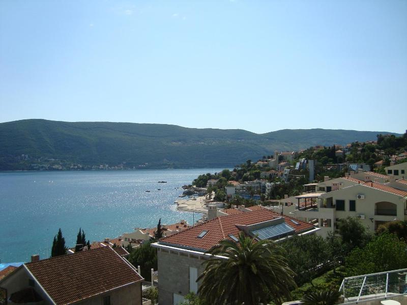 Studio with Sea View image 2