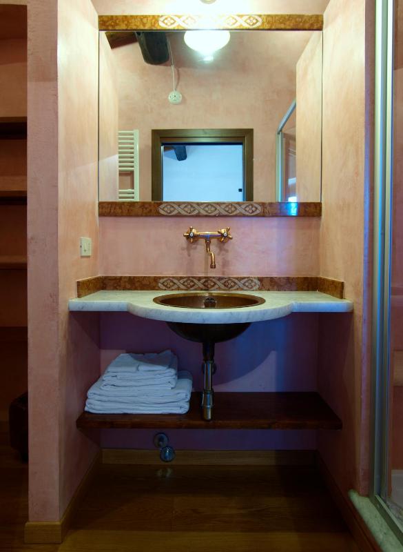 Double Room image 2