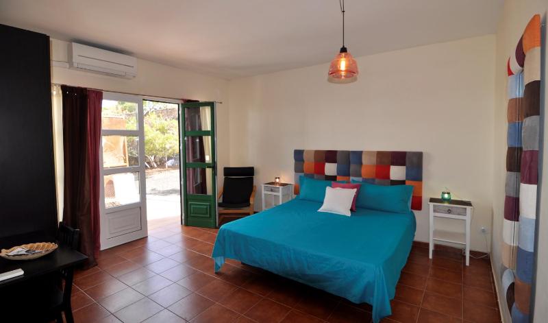 Suite with Garden View image 4