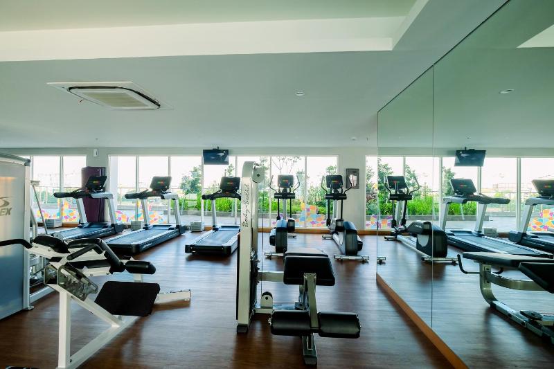 Modern Studio Menteng Park Apartment By Travelio - image 1