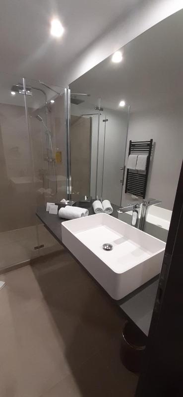Single Room image 2