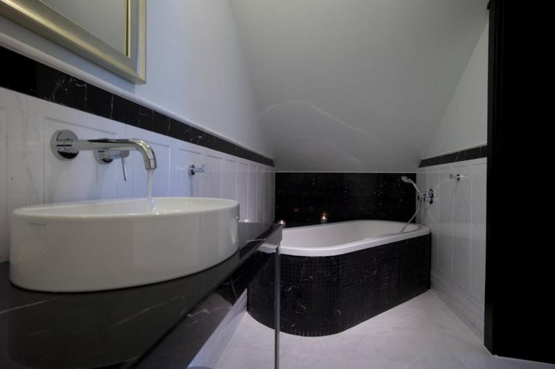 Executive Double or Twin Room image 2