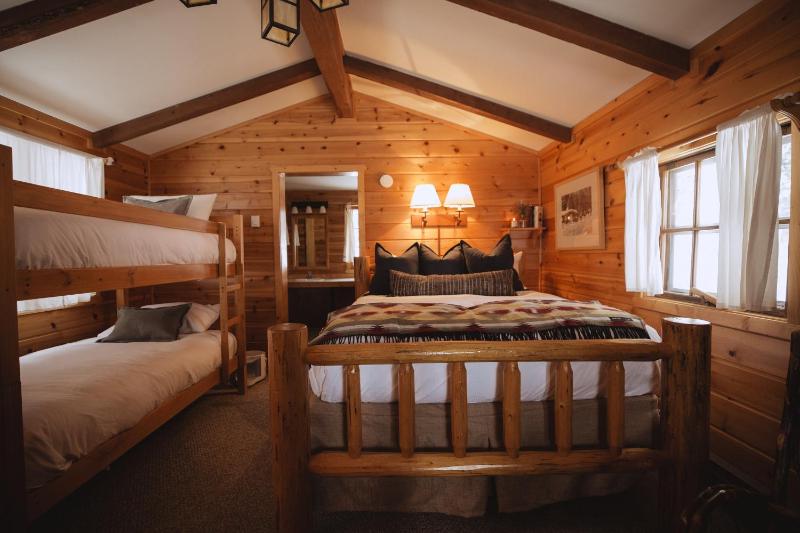 Lodgepole Cabin image 2