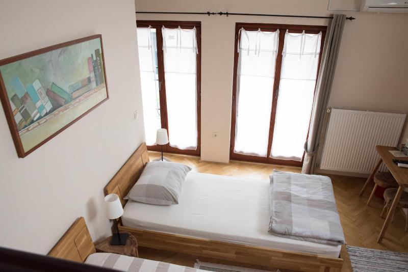 Deluxe Double or Twin Room with Balcony image 2