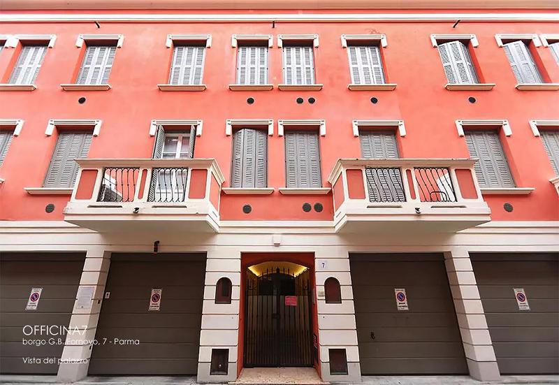 GuestHost - Officina7 Large - image 13