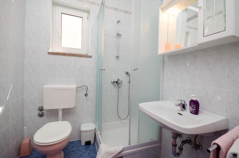 One-Bedroom apartment Standard image 2