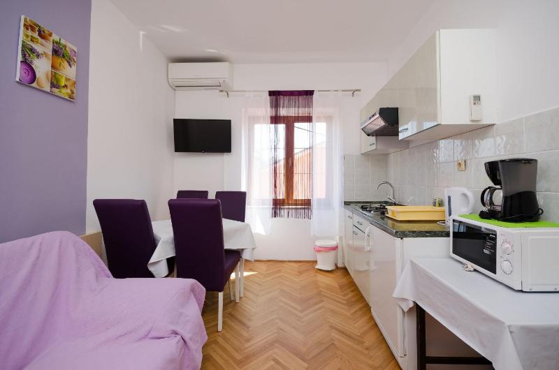Apartments Mirjana B - image 7