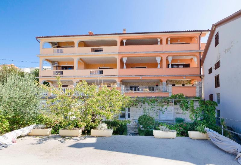Apartments Mirjana B - image 13