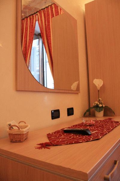 Double or Twin Room image 2