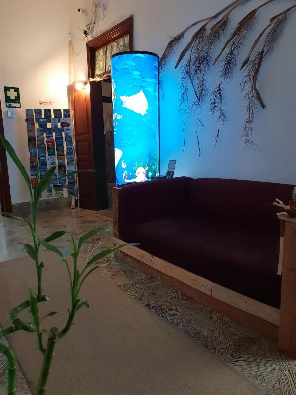 Standard Double Room with Shared Bathroom image 3