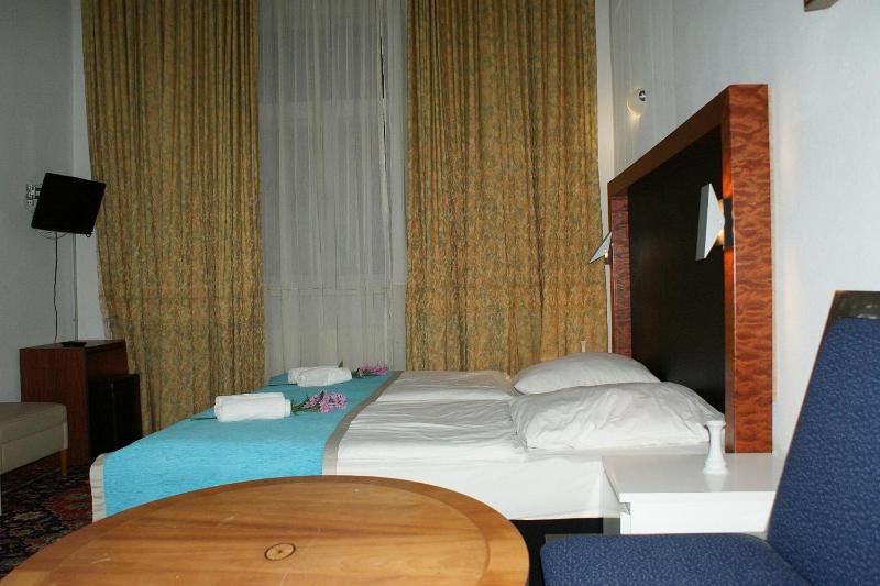 Double Room with Shower image 3