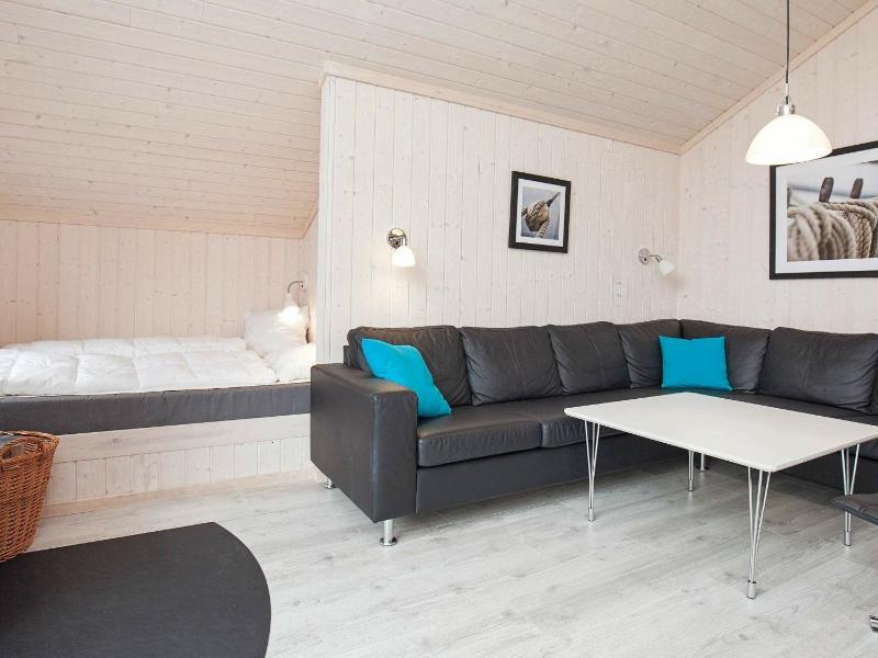Four-Bedroom Holiday Home image 2