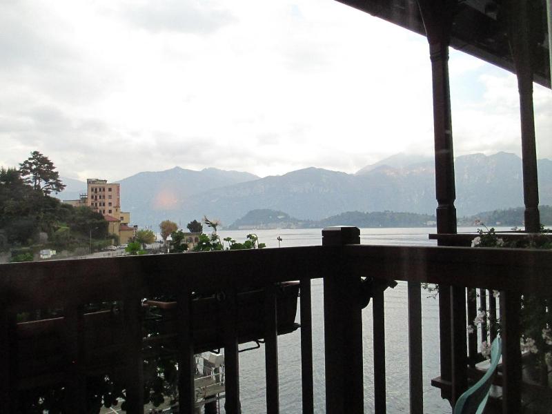 Double or Twin Room with Partial Lake View image 3