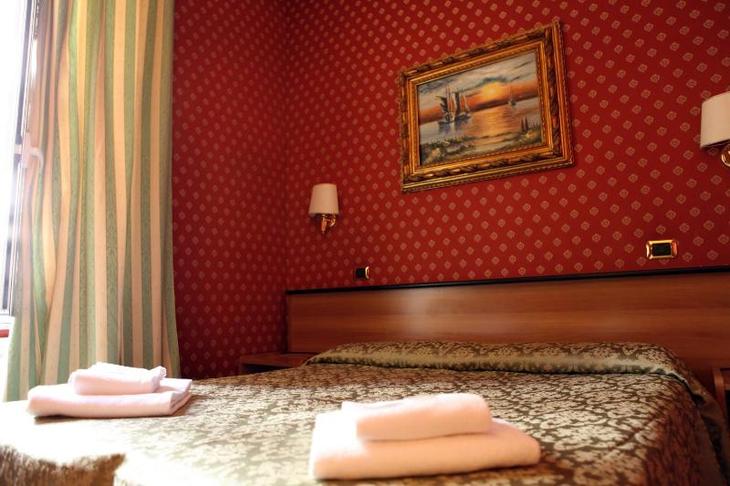 Superior Double Room image 2