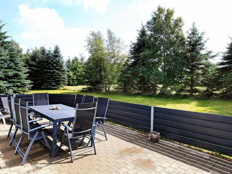 Four-Bedroom Holiday Home image 2
