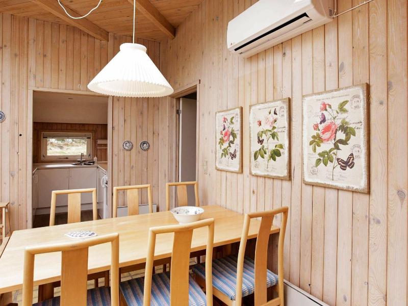 Four-Bedroom Holiday Home image 3