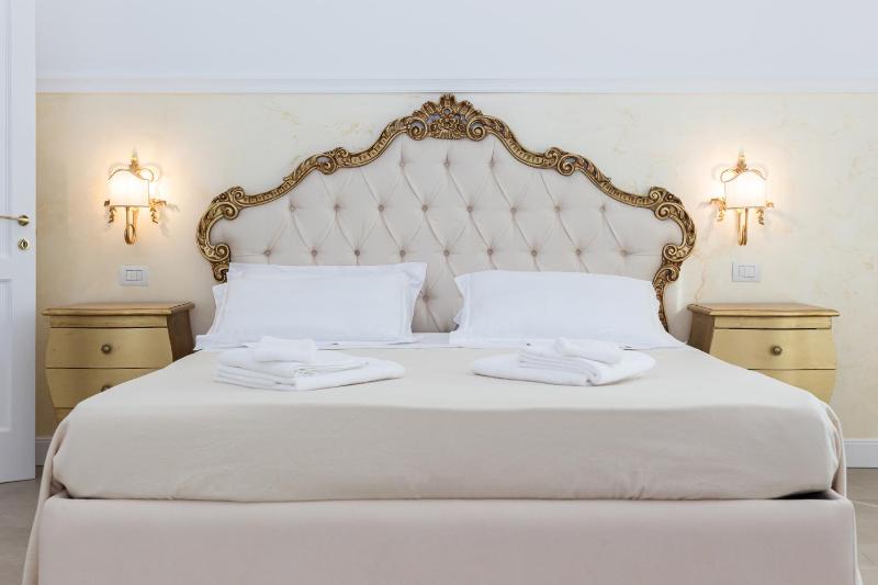 Suite with City View image 3