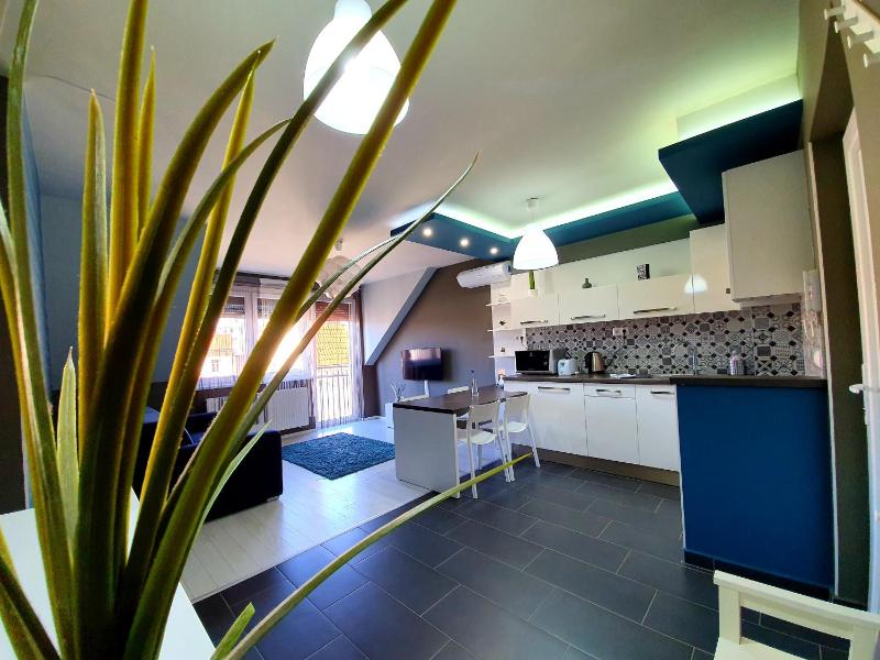 INTRO Apartman Images