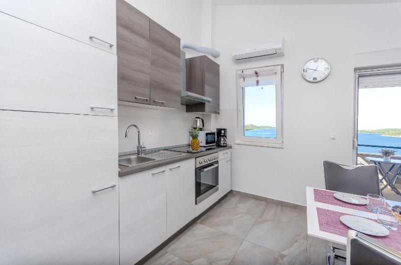 Apartments Katic - image 34