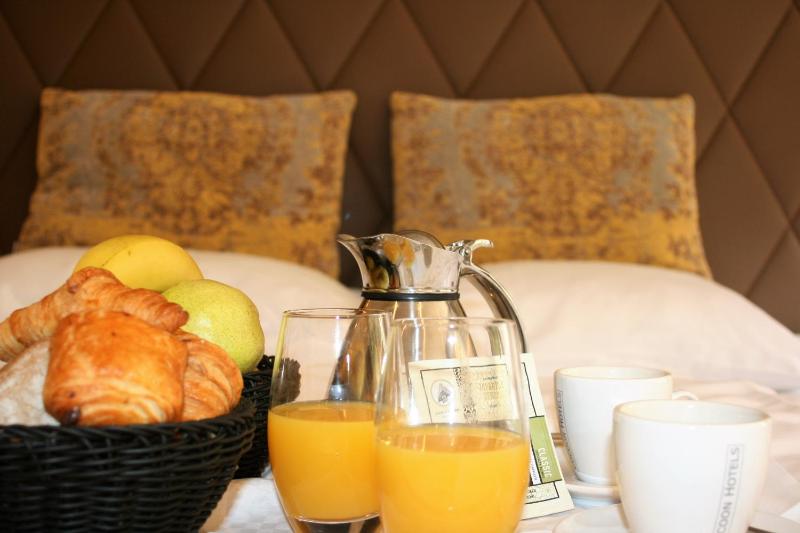 Double Room with Christmas Package image 3