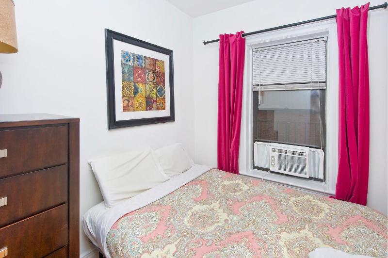 Modern Midtown East Apartments in NYC - image 4