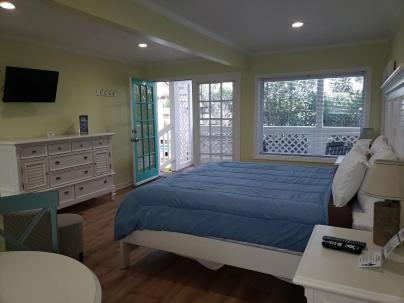 Deluxe King Suites with Kitchenette - First Floor - #21 image 3
