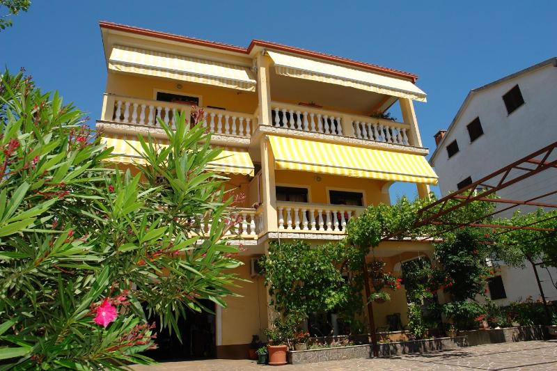 Apartment Nevelina - image 15