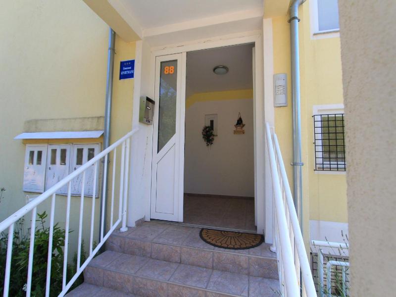 Apartments Petak - image 47