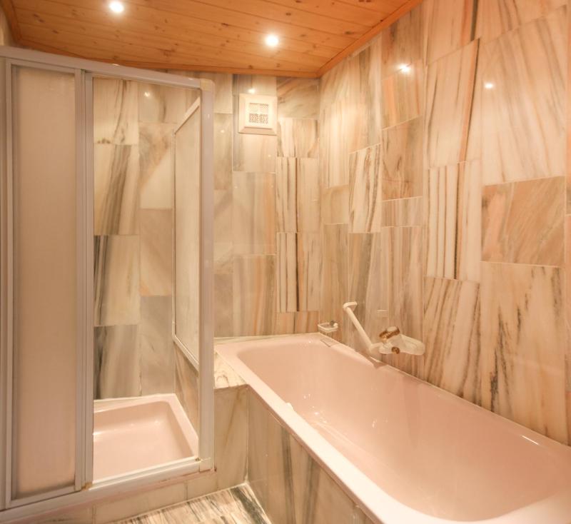 Three-Bedroom Chalet image 3