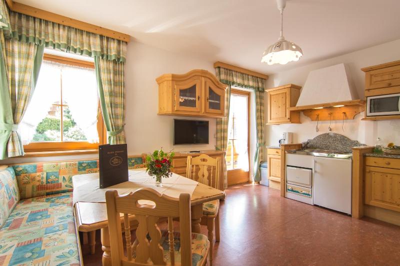 Two-Bedroom Apartment image 4