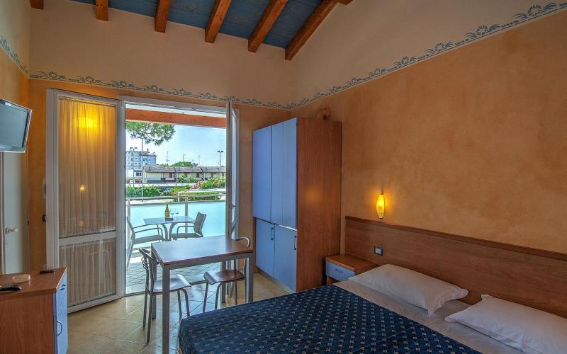 Double Room image 1