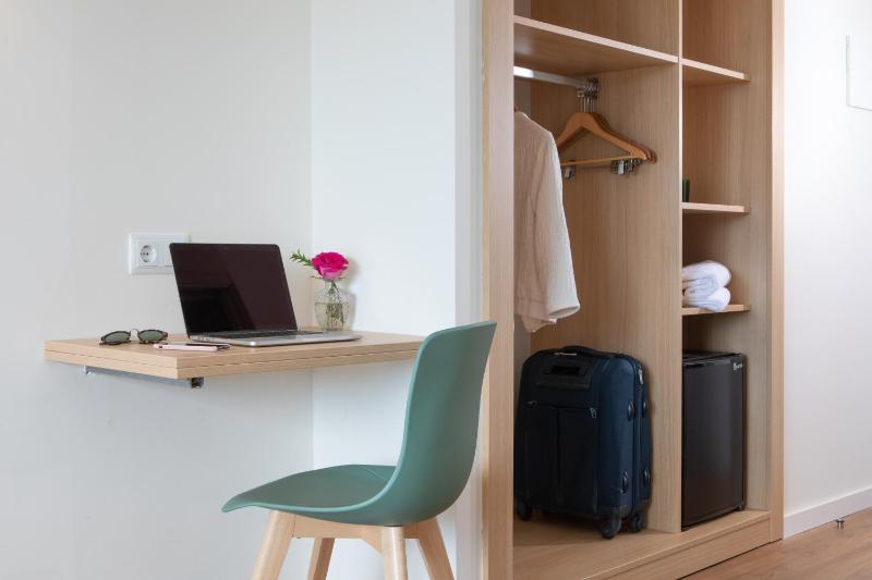 Triple Room with View image 4
