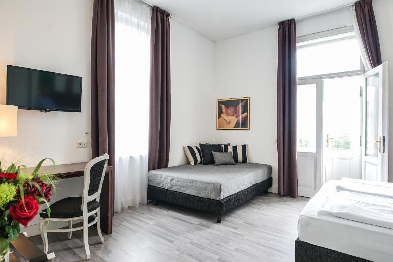 Junior Suite image 3