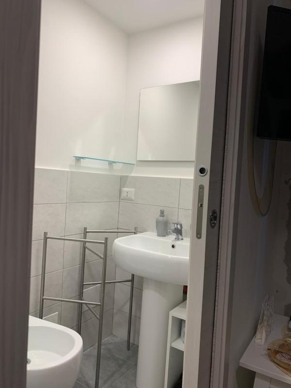 Double Room with Patio image 2