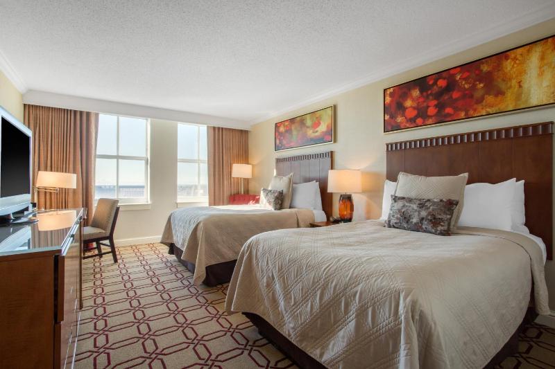 Premier Double Room with Two Double Beds image 2