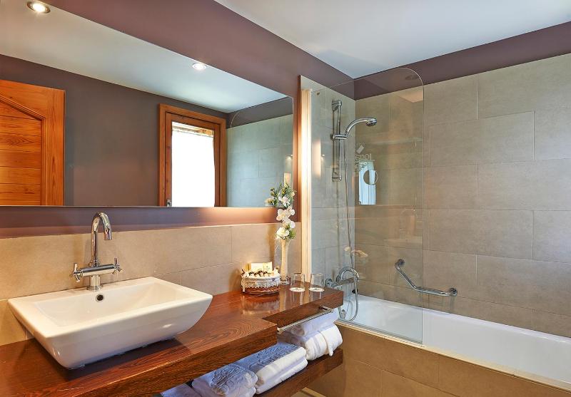 Superior Double or Twin Room image 1