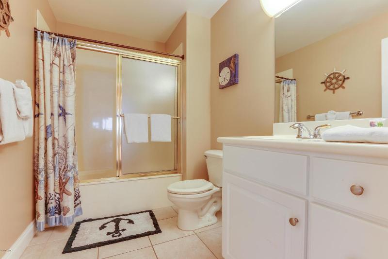 Three-Bedroom Apartment image 4