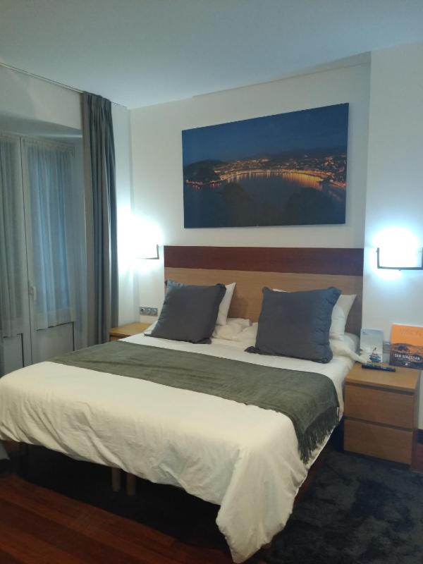 Hostal San Sebastian Centro - image 12