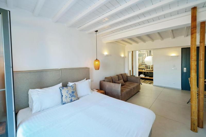 Superior Double or Twin Room with Sea View image 1