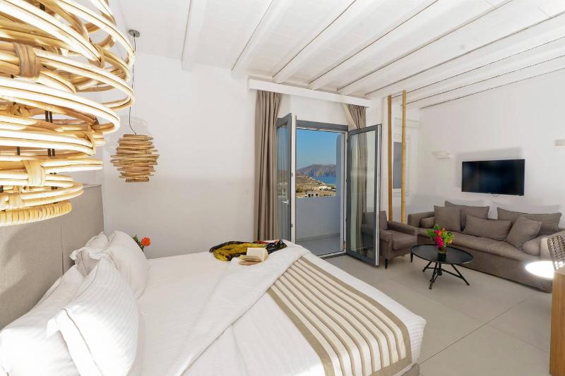 Junior Suite with Sea View image 1