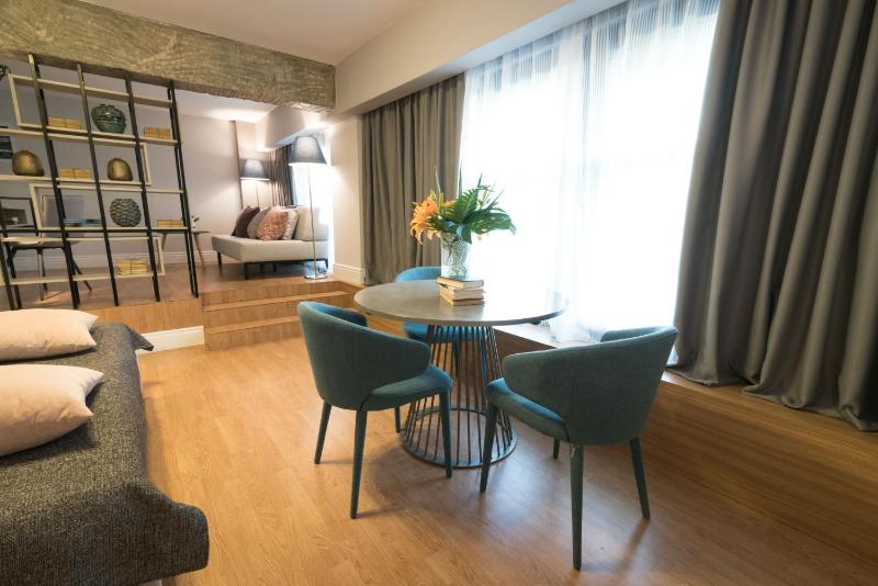 Apartment image 2