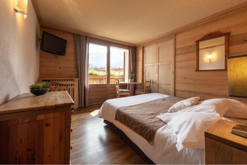 Superior Double Room image 3