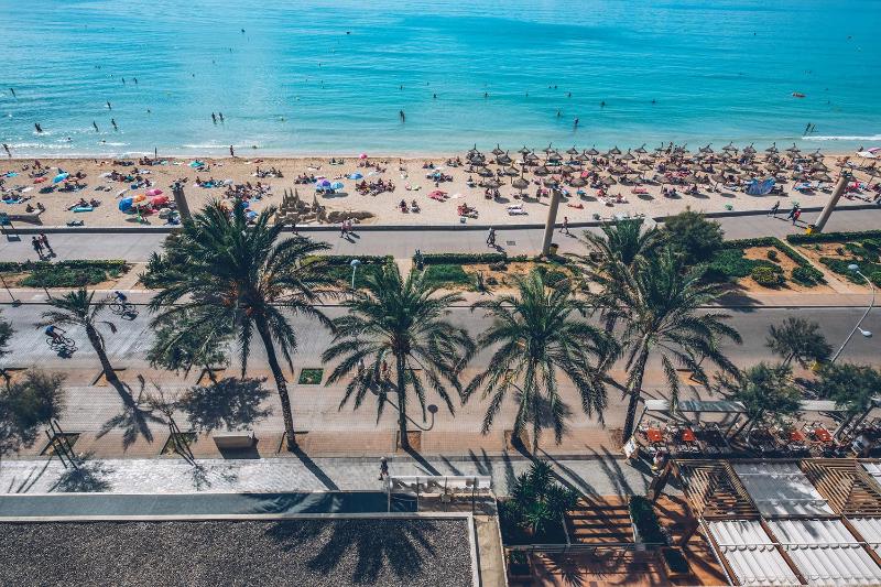 Double with Sea View image 3