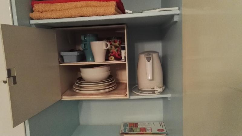 Triple Room with Shared Bathroom image 2