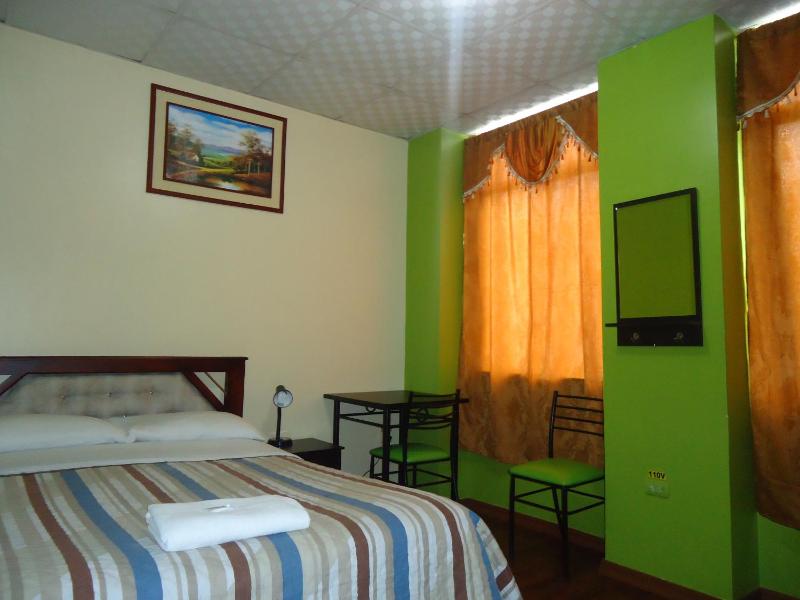 Hostal Bolívar Inn - image 2