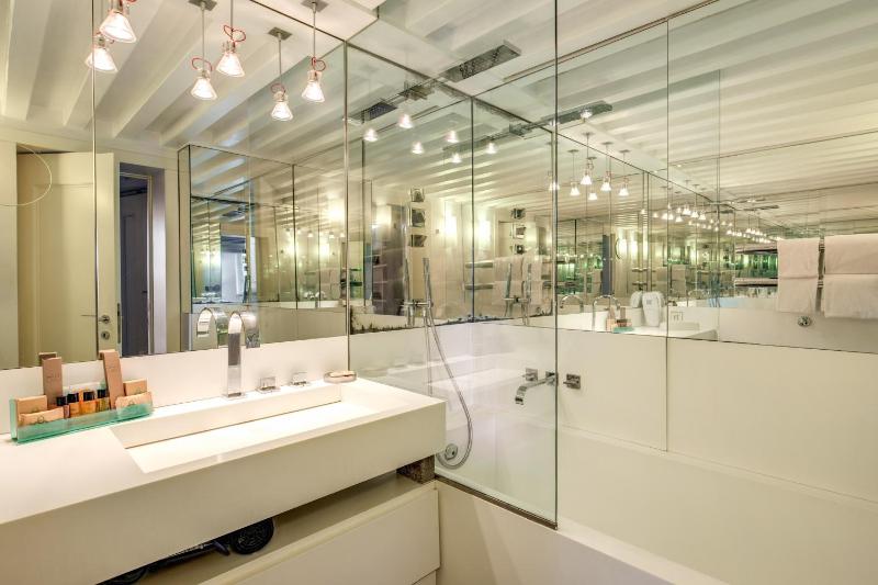 Executive Suite - Annex image 4